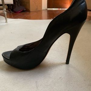 Charles David curvy stiletto heels